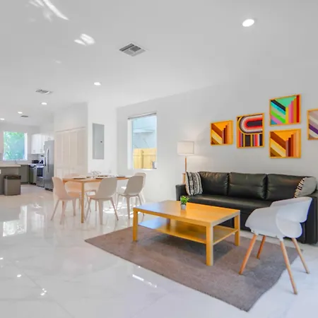 Charming Home Stay W Free Parking Included